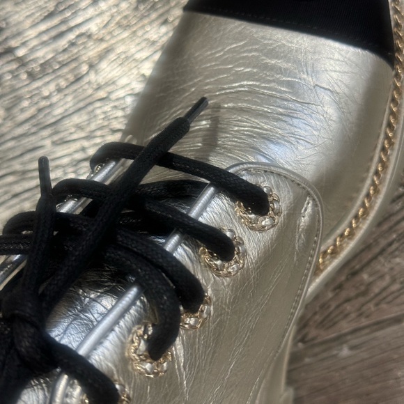 CHANEL BOOTS - Picture 6 of 16